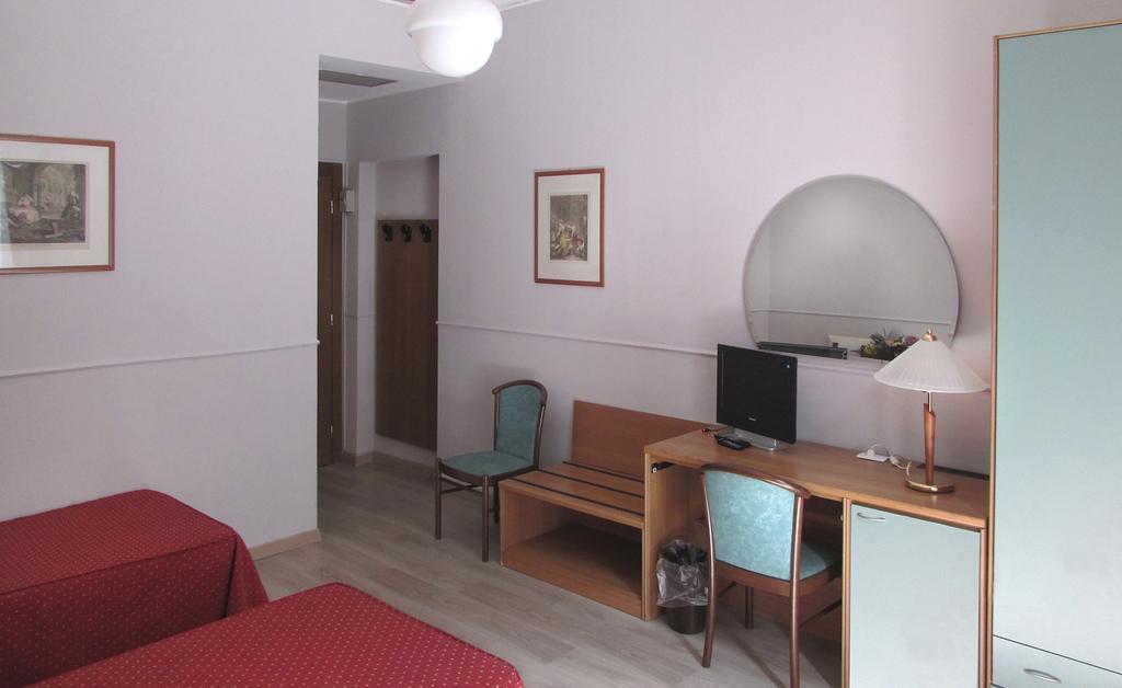 Hotel Johnny Milánó Kültér fotó