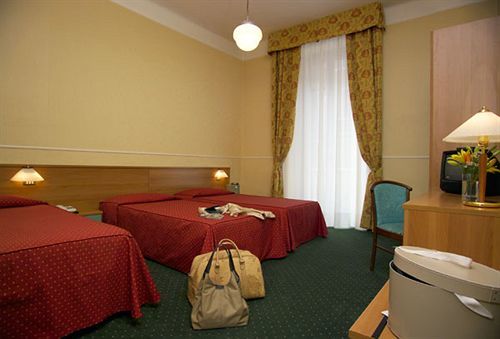 Hotel Johnny Milánó Kültér fotó